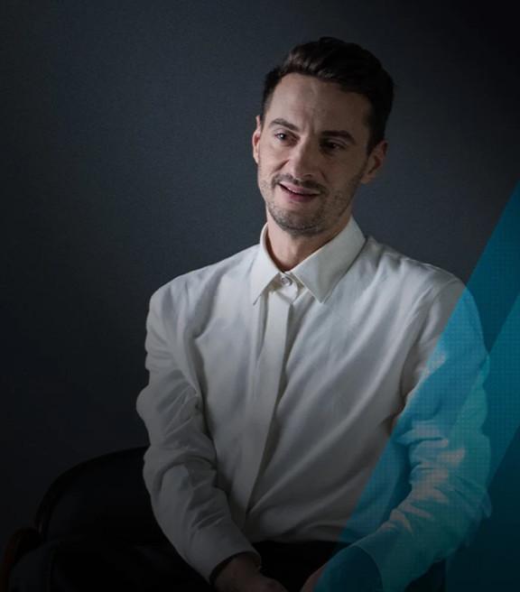 « Thomas Jolly : itinéraire d'un amoureux du théâtre ».